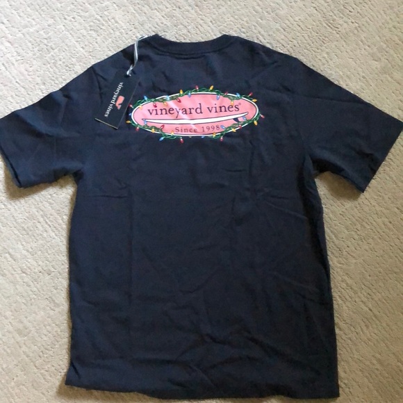 NWT 🎄UNISEX Vineyard Vines SS Holiday Lights Tee - Picture 1 of 5